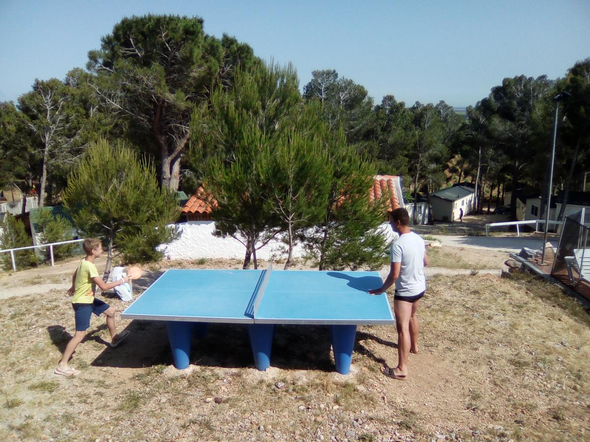 Camping Le Bois De Pins Salses-le-Chateau Dış mekan fotoğraf