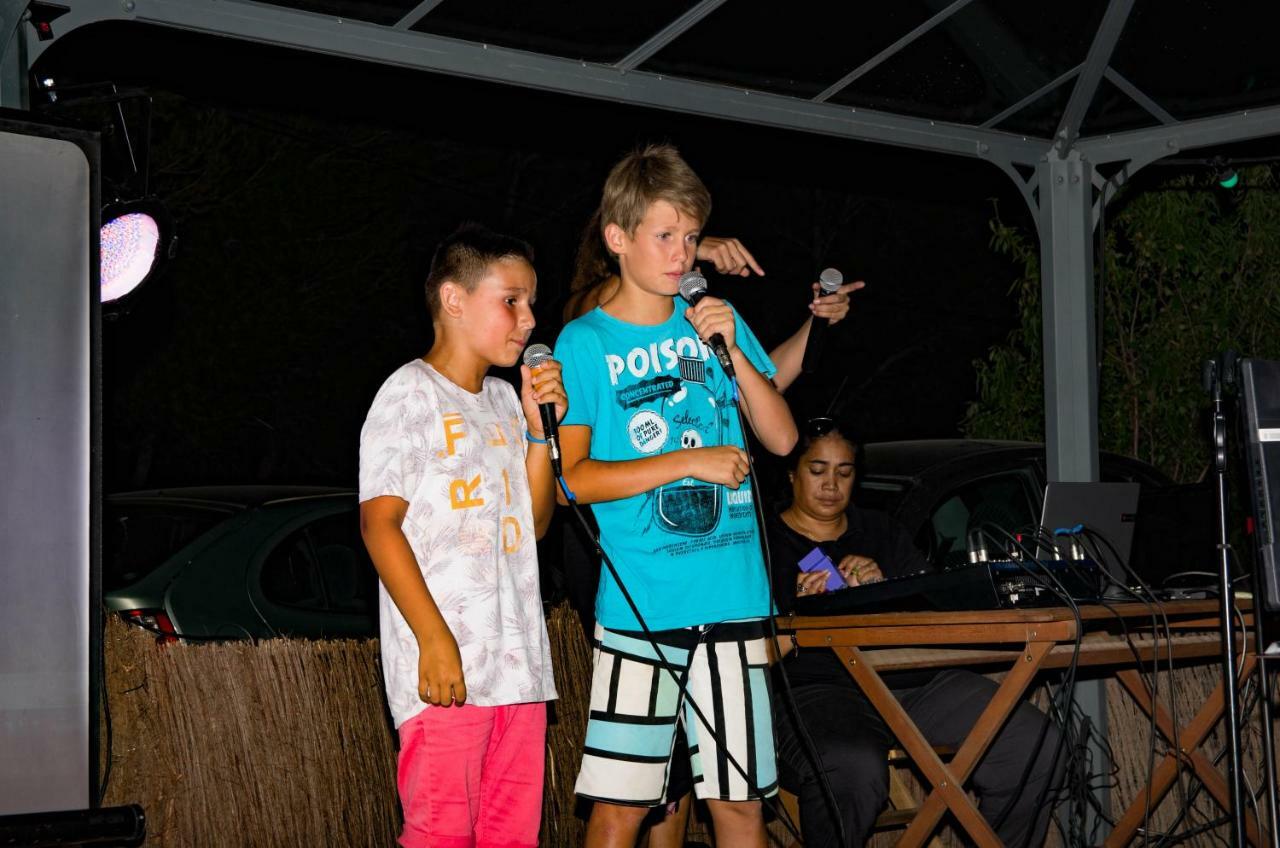 Camping Le Bois De Pins Salses-le-Chateau Dış mekan fotoğraf